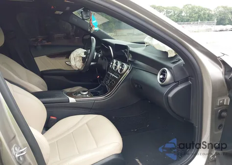 2019 Mercedes-Benz C 300 из США, поврежденный, VIN 55SWF8DB6KU311910